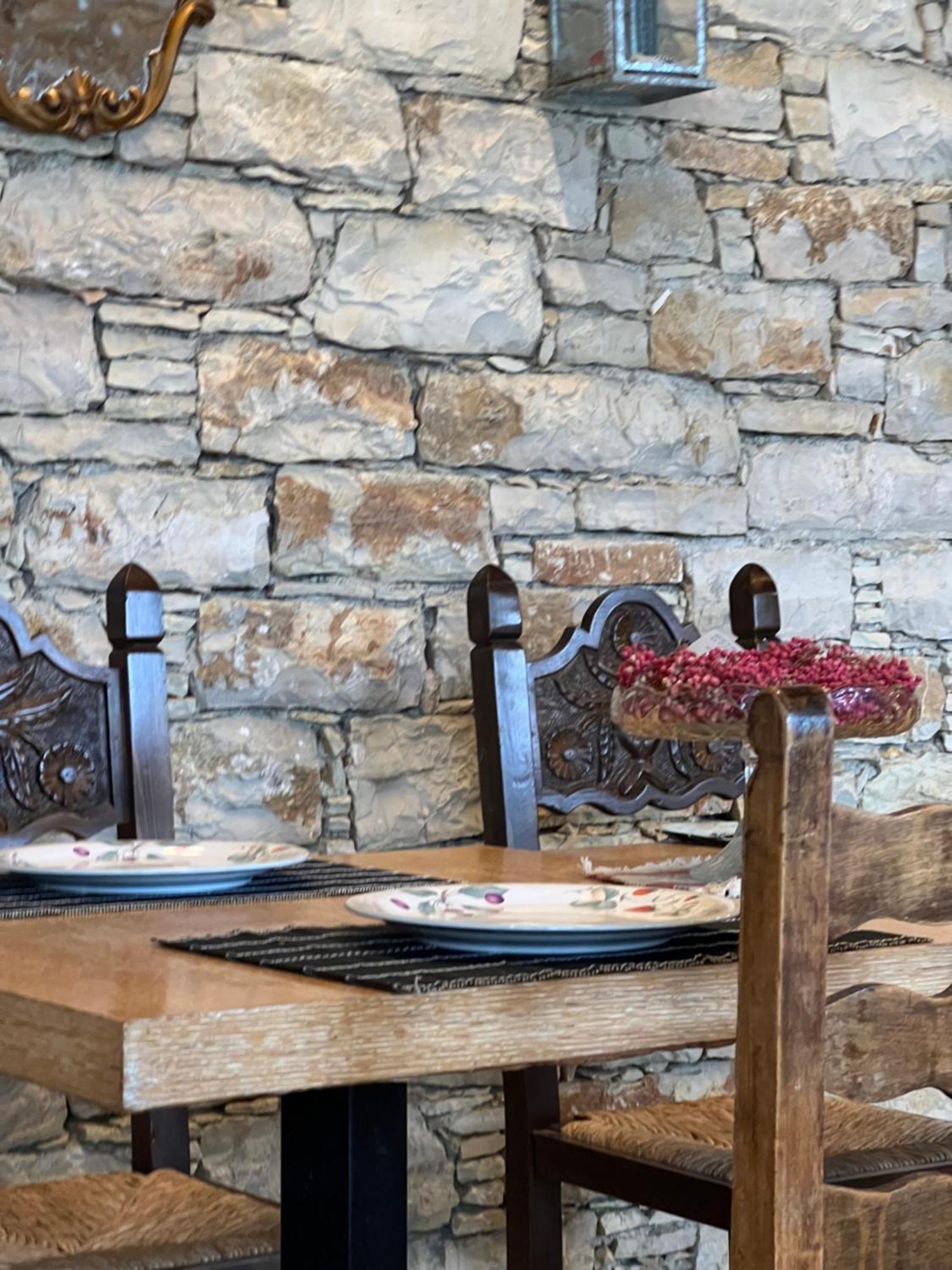 Elea Guesthouse Himare Exterior foto